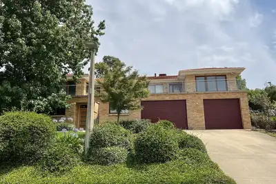 Image de Studio At the Back of Mount Taylor