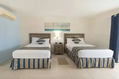 Image de Best Value, Quality Stay! w/ Pool View and Balcony! Free Parking, Outdoor Pool!
