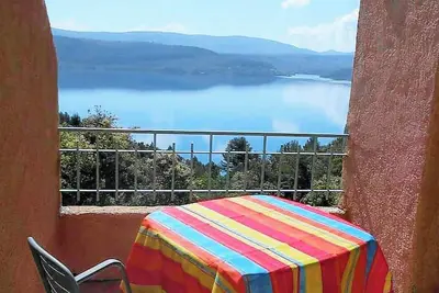 Image de Homerez - Apt vue lac, terrasse, Ste. Croix-Verdon