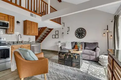 Image de Fall Creek Condo near The Strip!