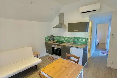 Image de Cabatous : petite maison en pierre