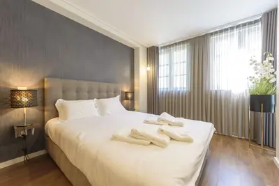 Image de |New| State-Of-Art Unique Studio ~ Historic Center