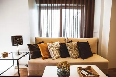 Image de Spacious & Stylish *New* 1bd | Braga Center |