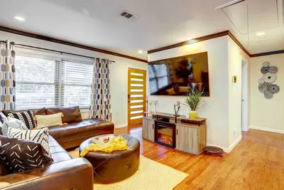 Image de Pet-Friendly Home ~ 4 Mi to Downtown Decatur!