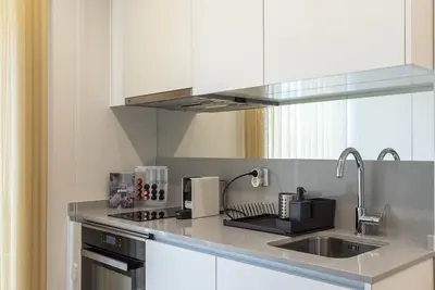 Image de Bright & Lovely Center Studio *Facing the Garden*