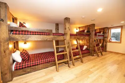 Image de Minocqua - Summer Dates Available! Newly renovated & walking distance to town!