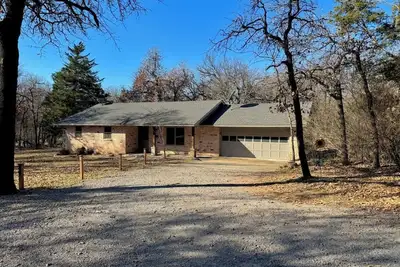 Image de Peaceful Home Between Edmond & Guthrie + Minutes Away From I35 & Lazy E Arena