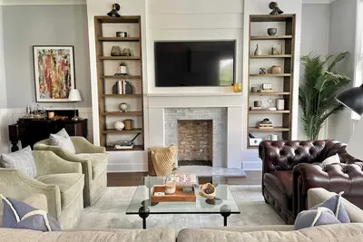 Image de Fulton House #3 (3bd/ 2ba)