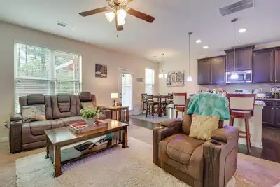 Image de Spacious Atlanta Vacation Home ~ 3 Mi to Airport