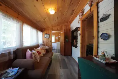 Image de Our Lady of Kahshe Lake Cottage