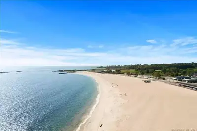 Image de Waterfront Cottage within walking distance to the Beach. A dog-friendly property