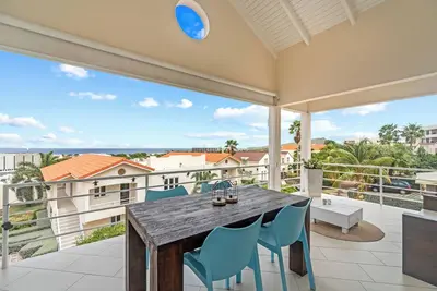 Image de Beautiful luxury apartment with panoramic views of the Caribbean Sea