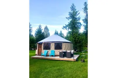 Image de Glamping Yurts in little slice of paradise
