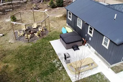 Image de Idle-in-the-Wild Secluded Cabin-Wi-Fi, Hot Tub