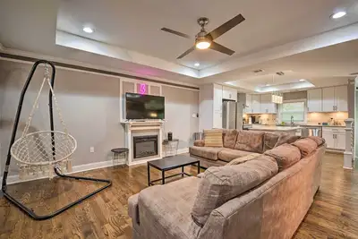 Image de Updated Atlanta Home ~ 3 Mi to Downtown!