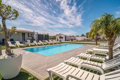 Image de Bel appartement de 2 chambres à.