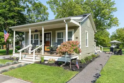 Image de Parkview Cottage in the Heart of Youngstown - Sleeps 4/Dog Friendly