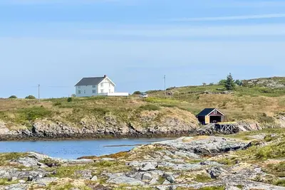 Image de Maison confortable à Smøla avec WiFi