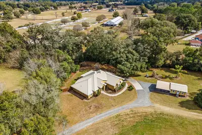 Image de Adjacent to Wec! Great 3 bedroom home! Dogs Welcome! - Sherman Oaks 624