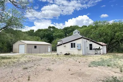 Image de Glamping cabin- 10 min from Verde River day use Perfect to unplug & be w/ nature