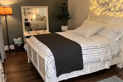 Image de Prime location - only 8min to town.