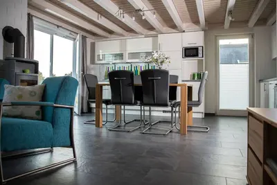 Image de On the lake - luxury holiday home with every comfort, located directly on a lake