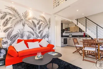 Image de Duplex lumineux avec terrasse en bord de mer