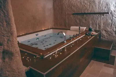 Image de Benvenuti nella nostra meravigliosa suite situata nel cuore dei Sassi di Matera.