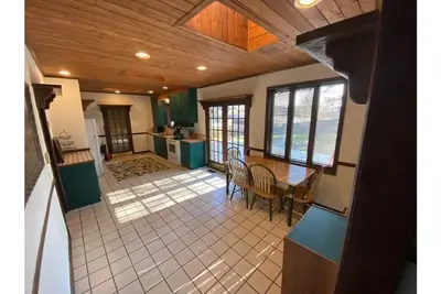 Image de Convenient, Spacious & Cheerful - The Summitt!