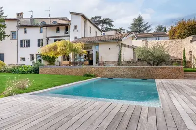 Image de Les Pierres Sèches - maison avec piscine vue dégagée à proximité du village