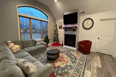 Image de 4br/3ba Home in Highland Near Wedding Venues with Mountain Views