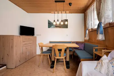 Image de Appartement de vacances \"Haus Mader 3\" avec vue sur les montagnes, terrasse privée et Wi-Fi.
