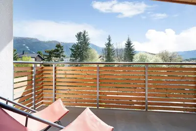 Image de Appartement de vacances \"Haus Mader 2\" avec vue sur les montagnes, terrasse privée et Wi-Fi.