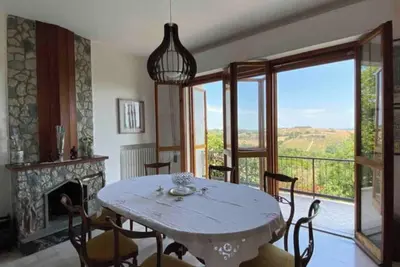 Image de Appartement \"Via Verdi 14\" avec vue sur la mer, terrasse partagée et Wi-Fi.