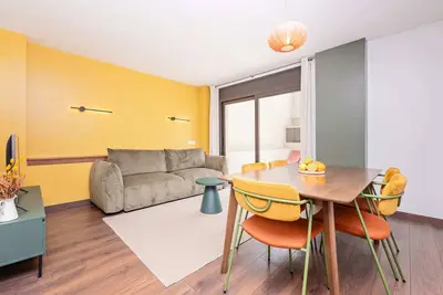 Image de Sweett | Bailen B3 - Deux Chambres Appartement, Couchages 5