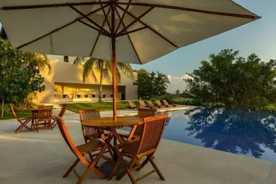Image de Condo Las Terrazas P21 in Punta Mita by Personal Villas - Sophisticated Home