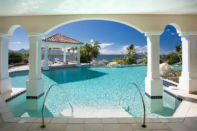 Image de Please Inquire Before Booking – Luxury Villa