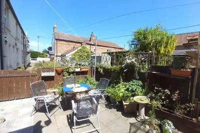 Image de Quiet country cottage convenient for East coast beaches and old town of Beverley