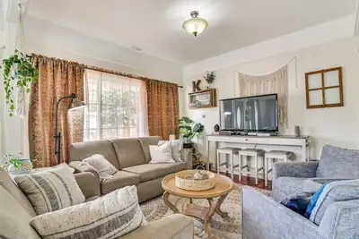 Image de Walk to Crown Zellerbach Trl: Pnw 'Celestial Inn'