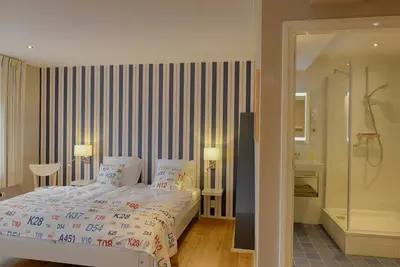 Image de View of the harbour, room with shared kitchenette