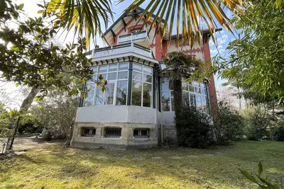 Image de Magnifique villa arcachonnaise 300m² hab - 5 chambres - piscine