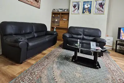 Image de Modern and spacious, Two Double bedrooms house with parking and WiFi.
