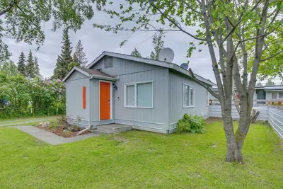 Image de Anchorage Home, Minutes From Downtown!