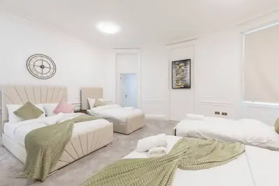 Image de 6 Pax- 2d 2s