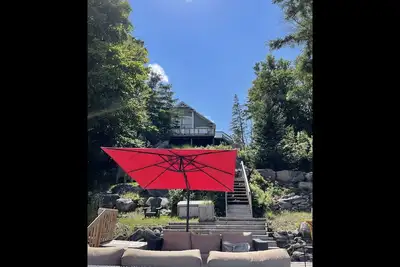 Image de Cottage on Lake Jo near Mactier.