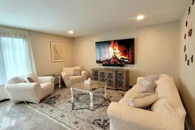 Image de Spacious Buffalo Home Near Niagara Falls/Bills Stadium/Buffalo Airport