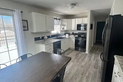 Image de Central Location- Spire, Wineries, Gotl, Beach