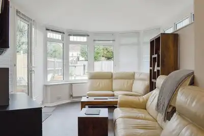 Image de 2 chambres Ă coucher Ă Poole