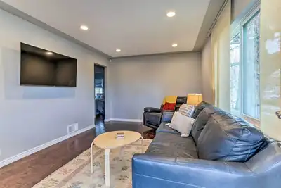 Image de 3 Mi to Empower Field: Denver Home w/ Fire Pit