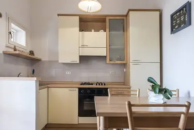 Image de M332 - Marcelli, three-room apartment with terrace near the sea
